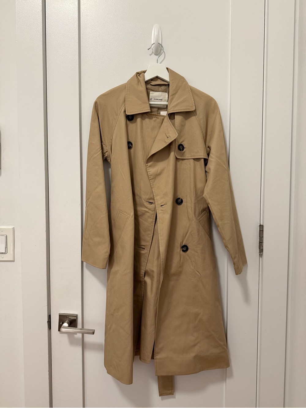 Everlane Modern Trench Coat in Khaki XS